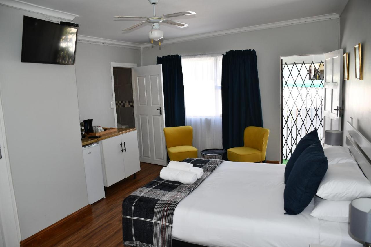 Friendz Guesthouse นิสนา ภายนอก รูปภาพ