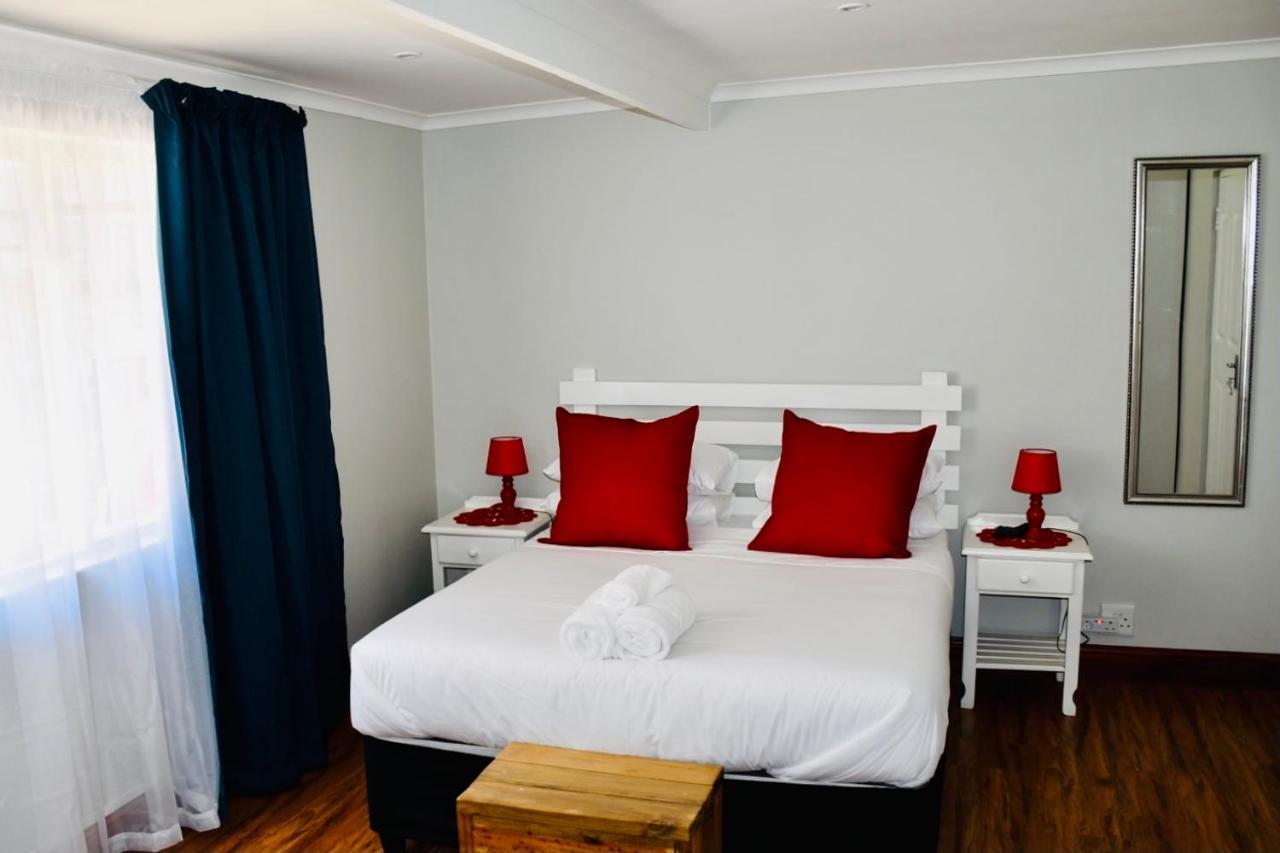 Friendz Guesthouse นิสนา ภายนอก รูปภาพ